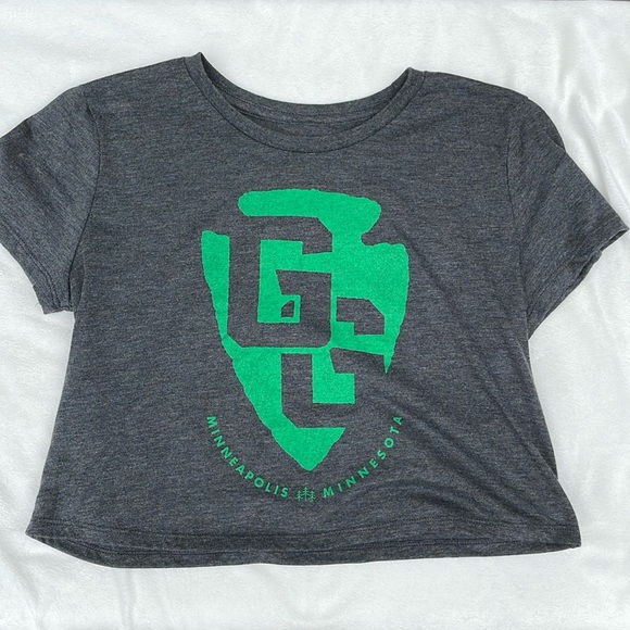 Born Primitive Crop - Picture 1 of 3